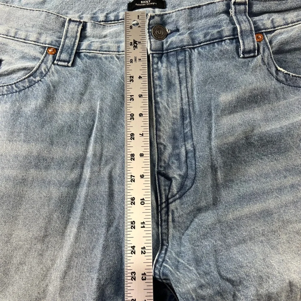 True Religion Jean Shorts 48 Ricky Relax Straight Light Wash Buddha Embroidered